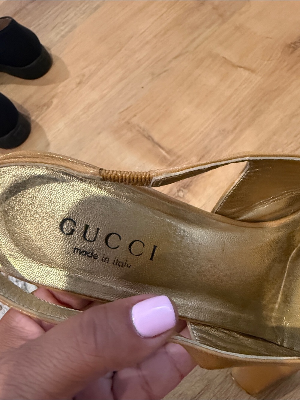 Gucci Tan and Gold Leather Slingback Mules - Picture 3 of 14